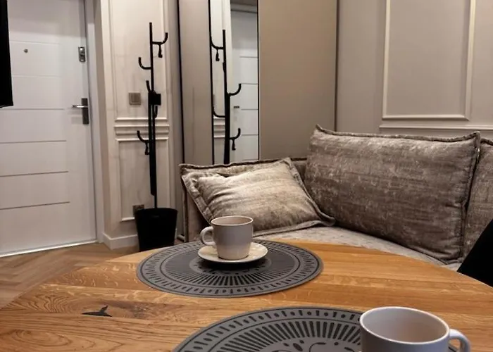 アパート Piastowska ポラニツァ・ズドゥルイ